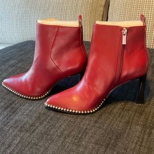 BCBGeneration Beya Pointed Toe Bootie - Women’s Size 6